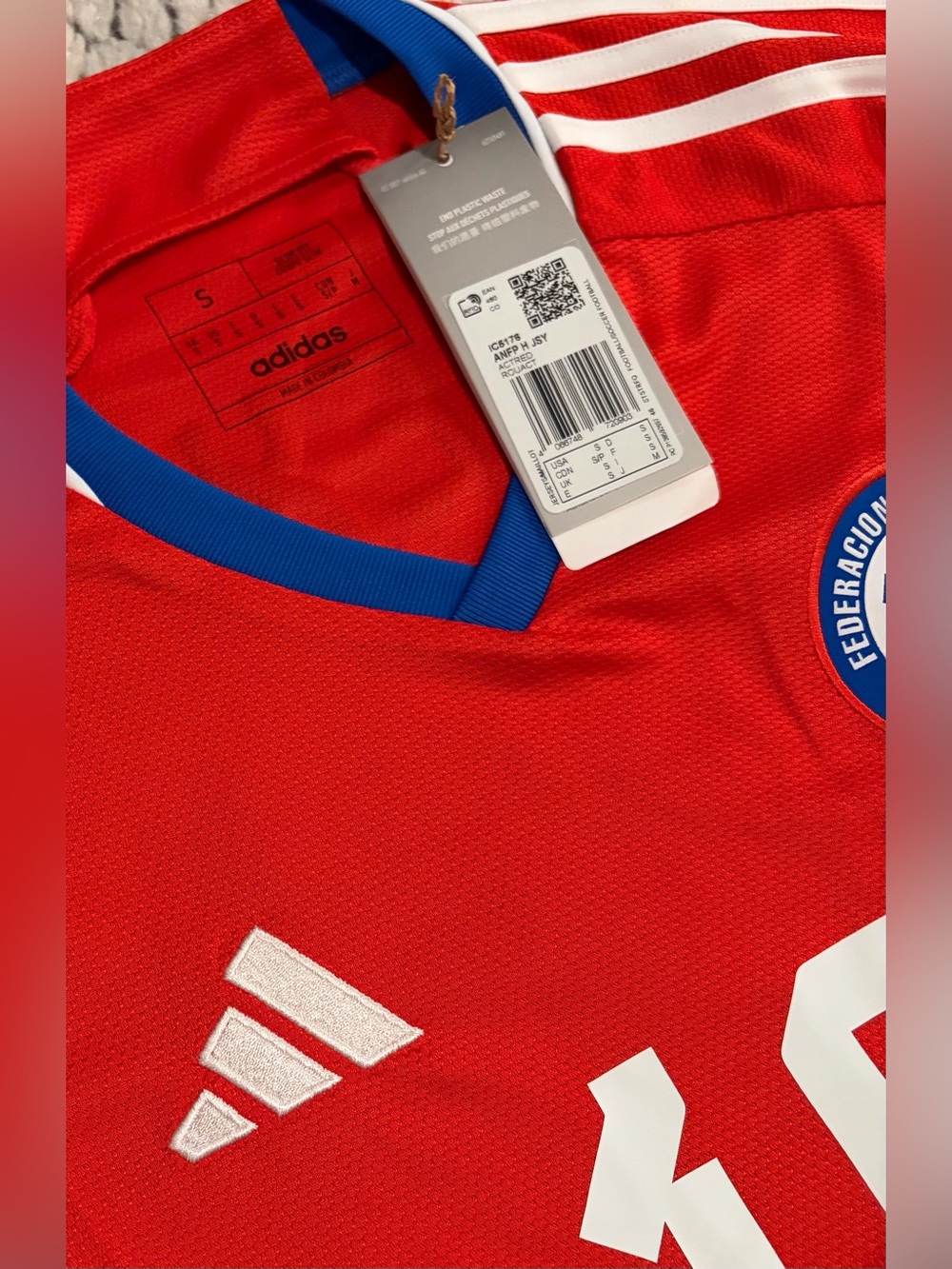 Adidas Authentic Chile 2022/23 Alexis Sanchez #10 Red IC5176 Jersey Men’s Sz: S - Picture 6 of 9